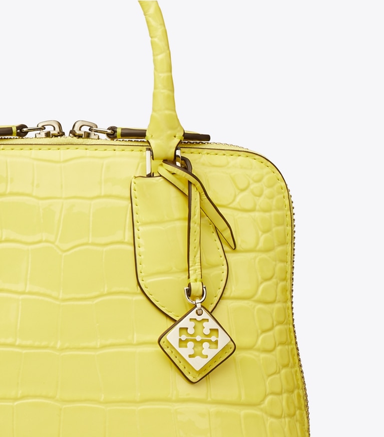 Tory Burch designer crossbody bags Geprägte Mini Swing Henkeltasche in Lemon Chiffon angle