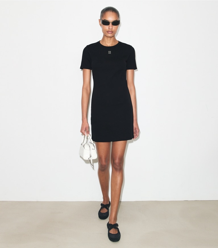 Tory Burch designer kleider Geripptes T-Shirt-Kleid aus Baumwolle in Black modell von vorn