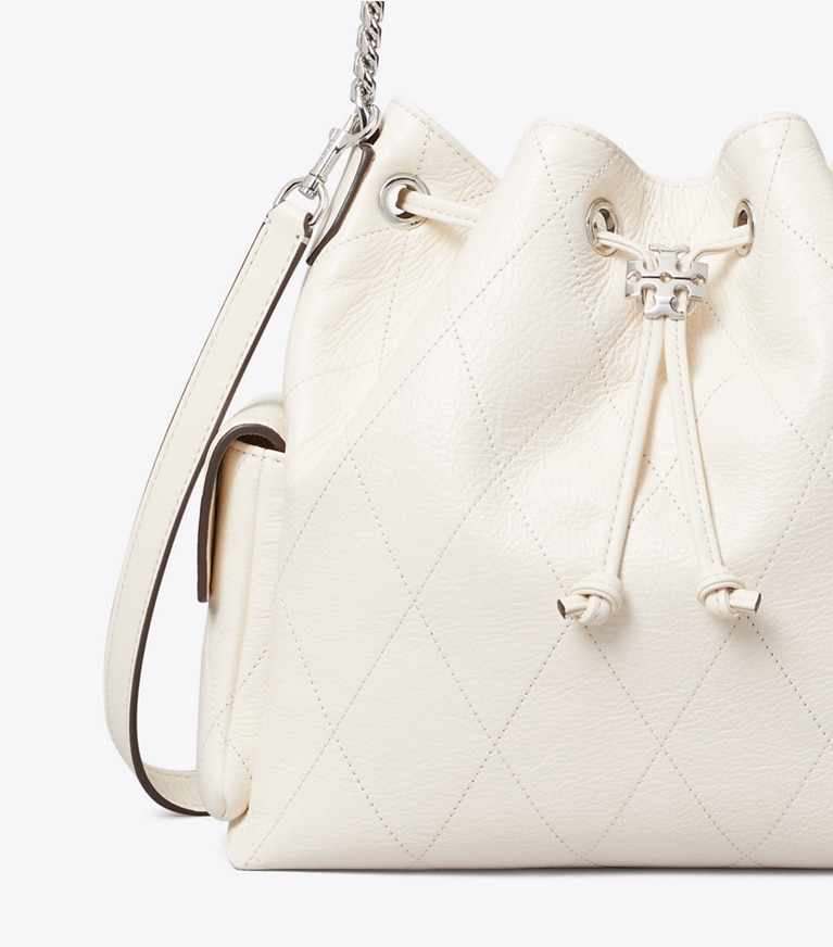 Tory Burch designer schultertaschen Gesteppte Charlie Schultertasche mit Tunnelzug in Light Cream detail