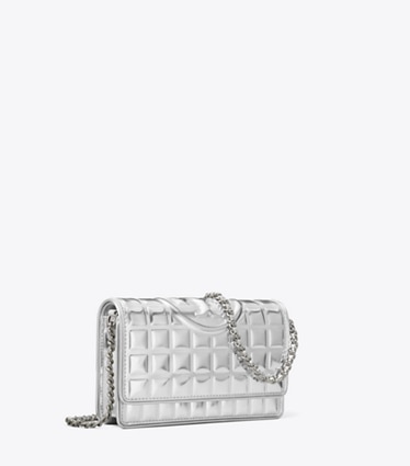 Tory Burch designer crossbody bags Gesteppte Fleming Geldbörse in Metallic mit Kette in Silver angle