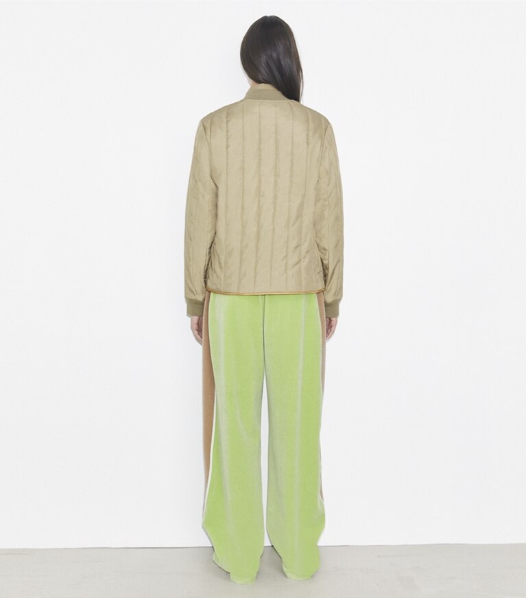 Tory Burch designer jacken Gesteppte Nylonjacke in Taupe Gray front
