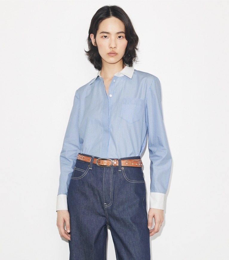Tory Burch designer oberteile Gestreiftes Button-down-Hemd in Blue Stripe on model detail