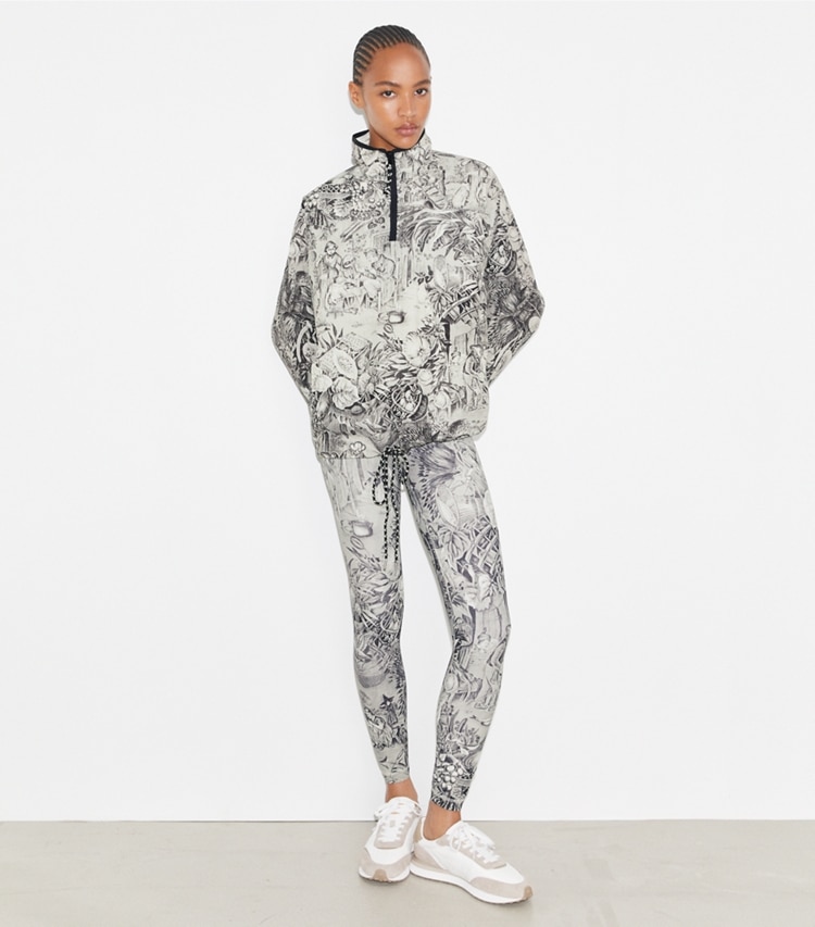Tory Sport designer giacche Giacca in nylon ripstop in Grey Alien Toile parte anteriore su modella