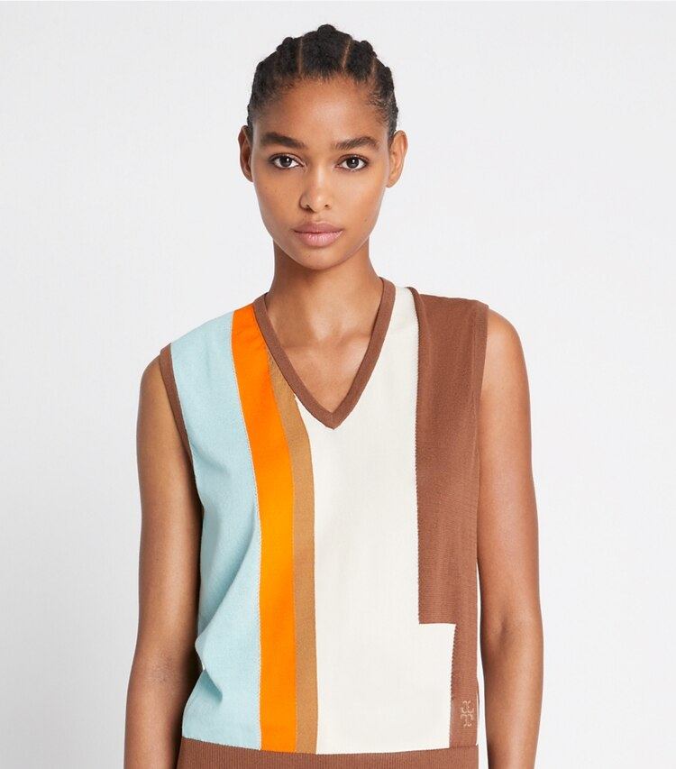 Tory Sport designer maglioni Gilet color-block in Allspice / Blue Aqua / French Cream on model detail