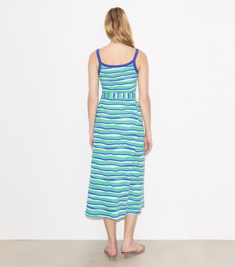 Tory Burch designer copricostume Gonna a portafoglio in maglia in Blue Stripe on model back