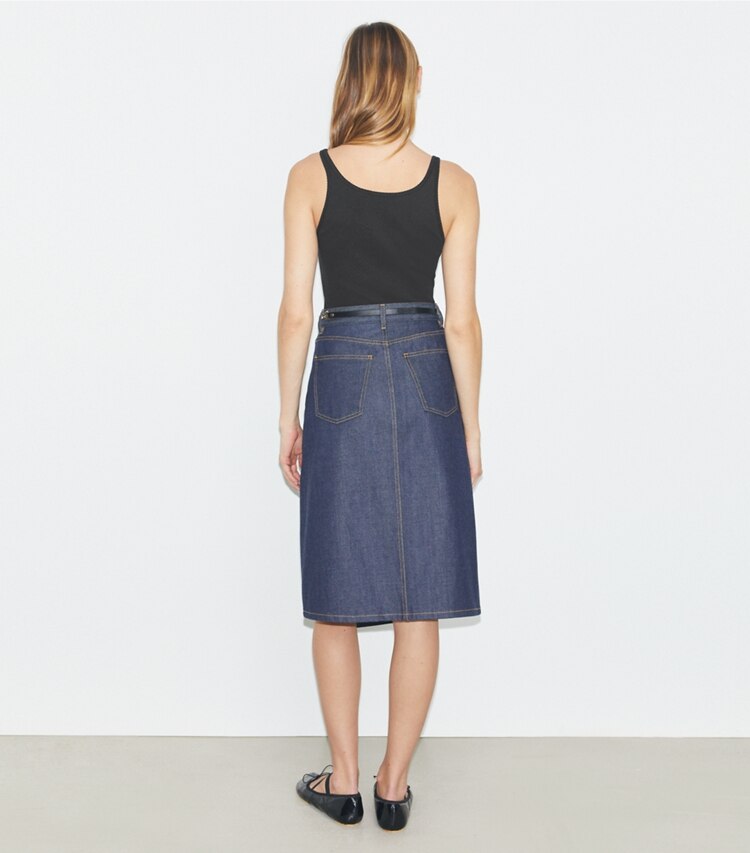 Tory Burch designer pantaloni Gonna in denim di cotone in Raw/Unwashed on model back