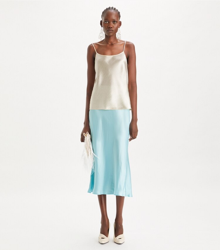 Tory Burch designer pantaloni Gonna in raso in Blue Celeste parte anteriore su modella