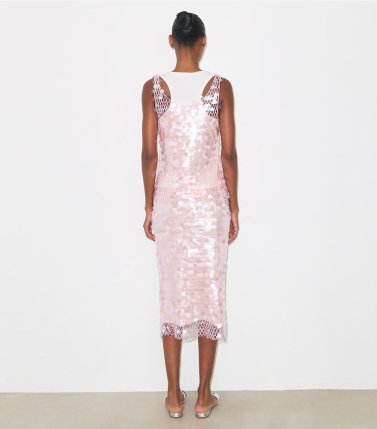 Tory Burch designer pantaloni Gonna in rete con paillettes in Snow White / Light Pink on model back
