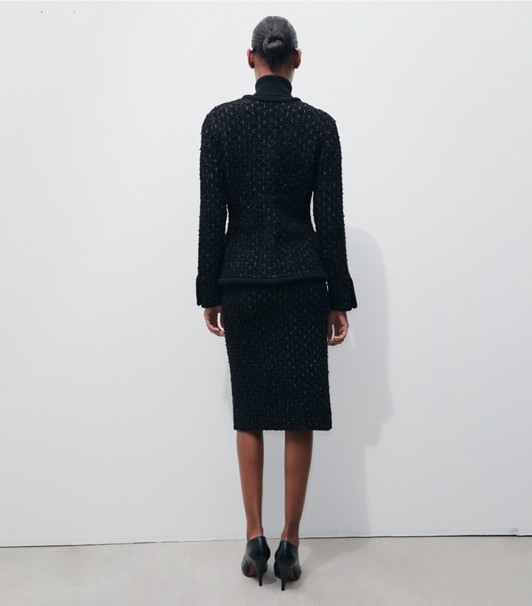Tory Burch designer pantaloni Gonna in tweed metallizzato in Black Multi on model back