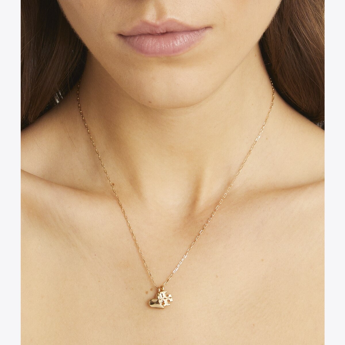 good-luck-chain-pendant-