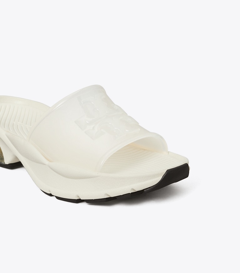 Tory Burch designer フラット グッドラック スライド in Clear / NEW IVORY angle