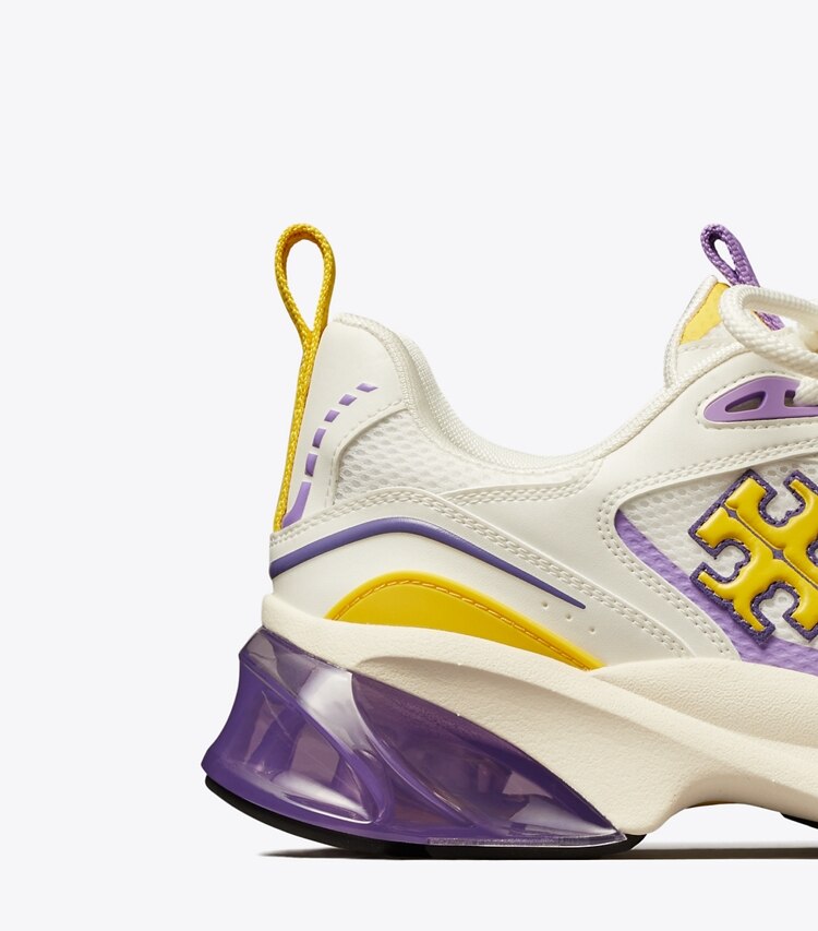 Tory Burch designer スニーカー グッドラック テック トレーナー in NEW IVORY/GOLDEN BRIGHT/DARK LOTUS ディテール
