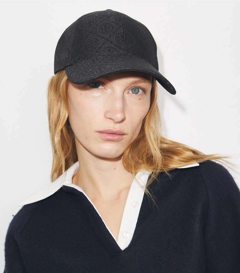 Tory Burch diseñador sombreros Gorra de béisbol con monograma T en Black accesorio en modelo