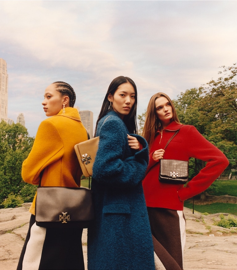 Tory Burch designer sacs porté épaule Grand sac porté épaule Charlie in Warm Mahogany campaign