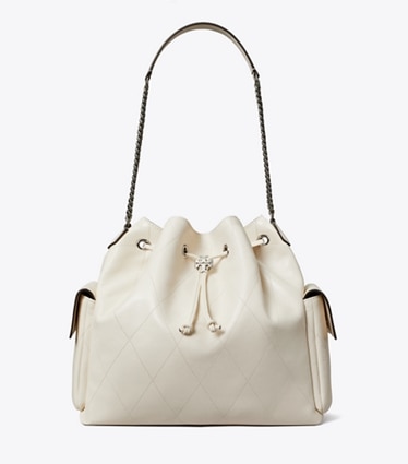 Tory Burch designer sacs porté épaule Grand sac porté épaule matelassé Charlie avec cordon de serrage in Light Cream front