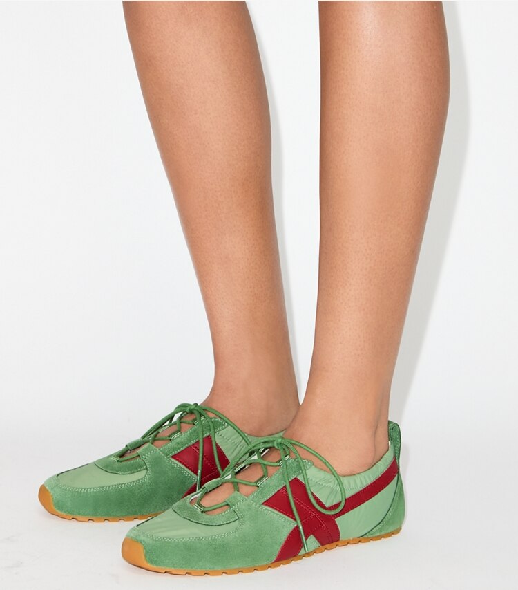Tory Burch designer sneakers Hank Ballerina-Sneaker in OLIVE / TORY RED / OLIVE accessory on model