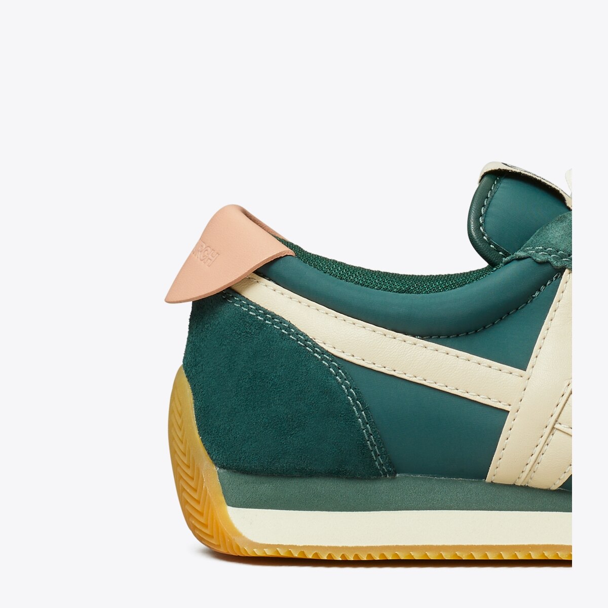 TORY BURCH★Hank スエード ロゴ入り スニーカー 3色 ladies 靴 TORY BURCH Hank スエード スニーカー | THE OUTNET (アウトネット)