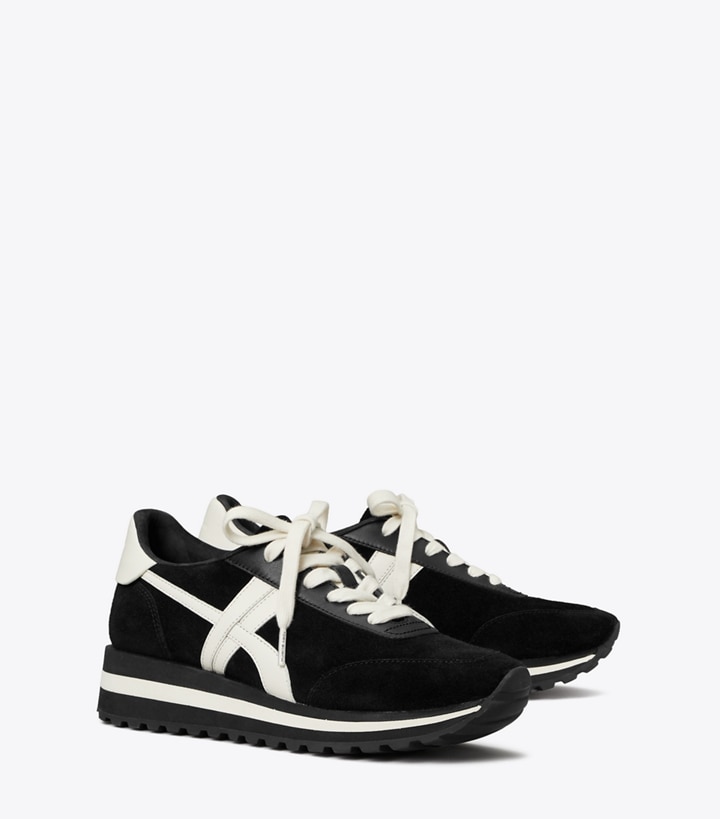 Tory Burch designer スニーカー ハンク ウェッジスニーカー in BLACK/NEW IVORY/TITANIUM WHITE angle