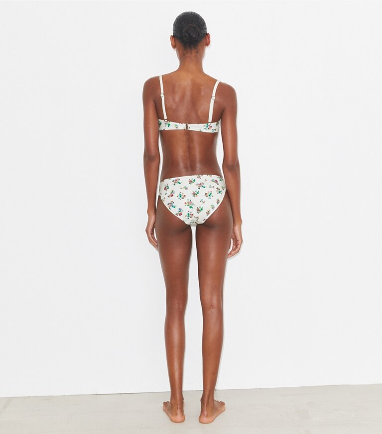 Tory Burch designer deux pieces Haut de bikini balconnet dans Multi Ditsy Floral sur modèle, de dos