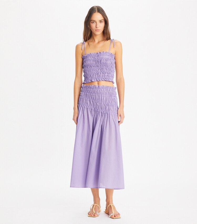 Tory Burch designer paréos Haut en coton smocké dans Lilac Frost sur modèle, de face