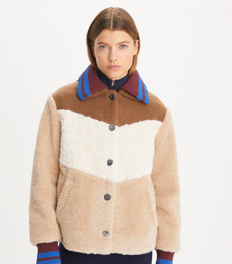 Tory Sport designer コート フード カラーブロック フリースジャケット in Brown / Ivory / Oatmeal on model detail