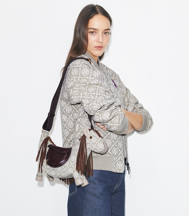 Tory Burch designer クロスボディバッグ ホース ミニバッグ in Gray / Multi accessory on model