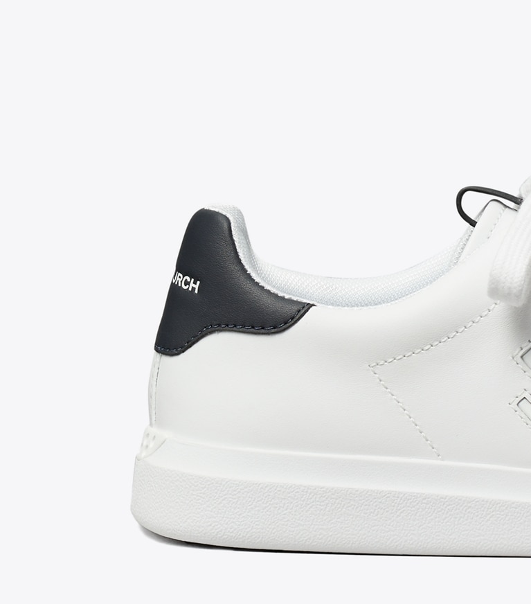 Tory Burch designer スニーカー ダブルT ハウエル コート in WHITE / PERFECT NAVY angle