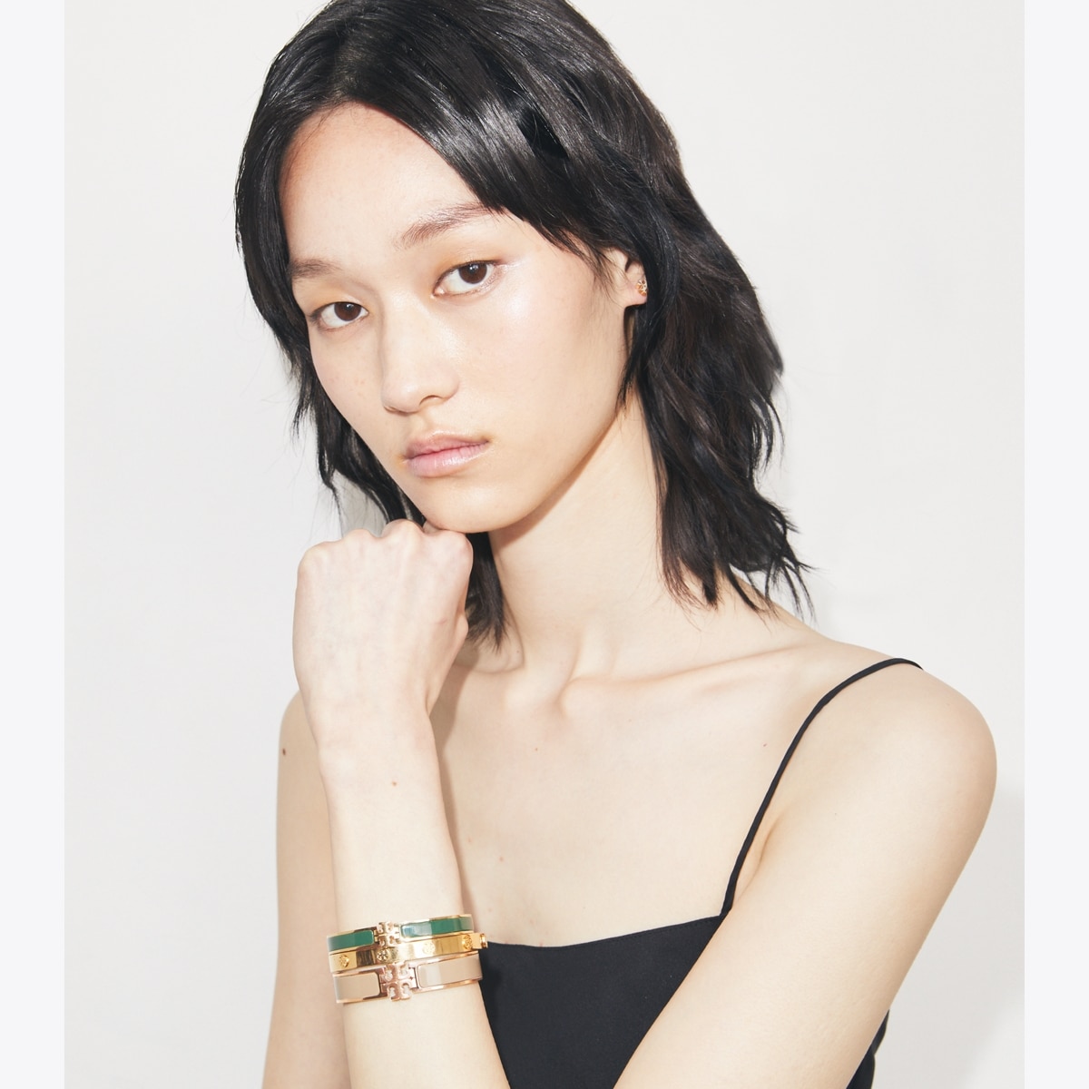 icon-bracelet-accessory-on-