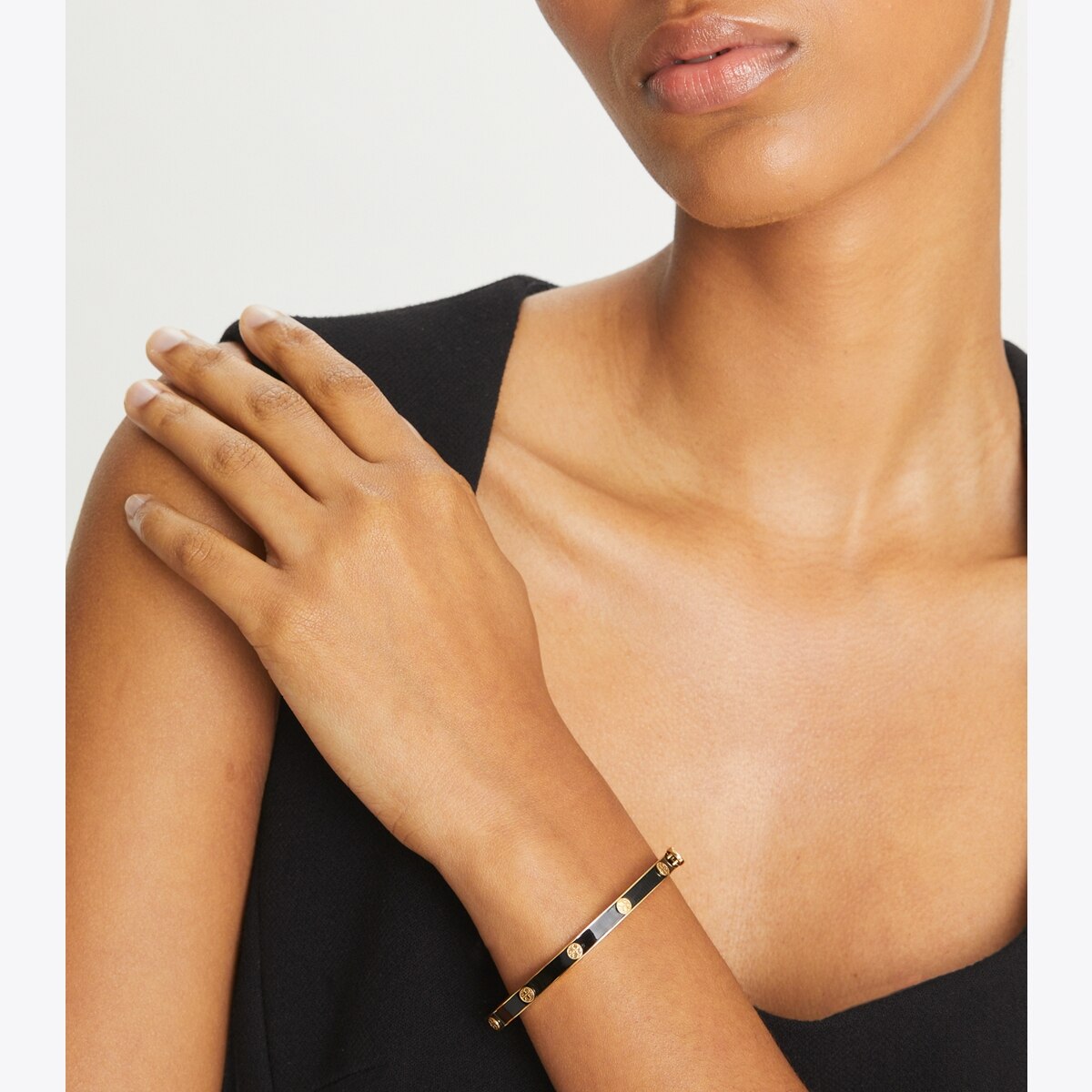 Icon Enamel Hinge Bracelet: Women display picture 3