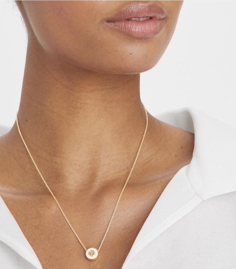 Tory Burch designer ネックレス キラ エナメル ペンダント ネックレス in Tory Gold / New Ivory front
