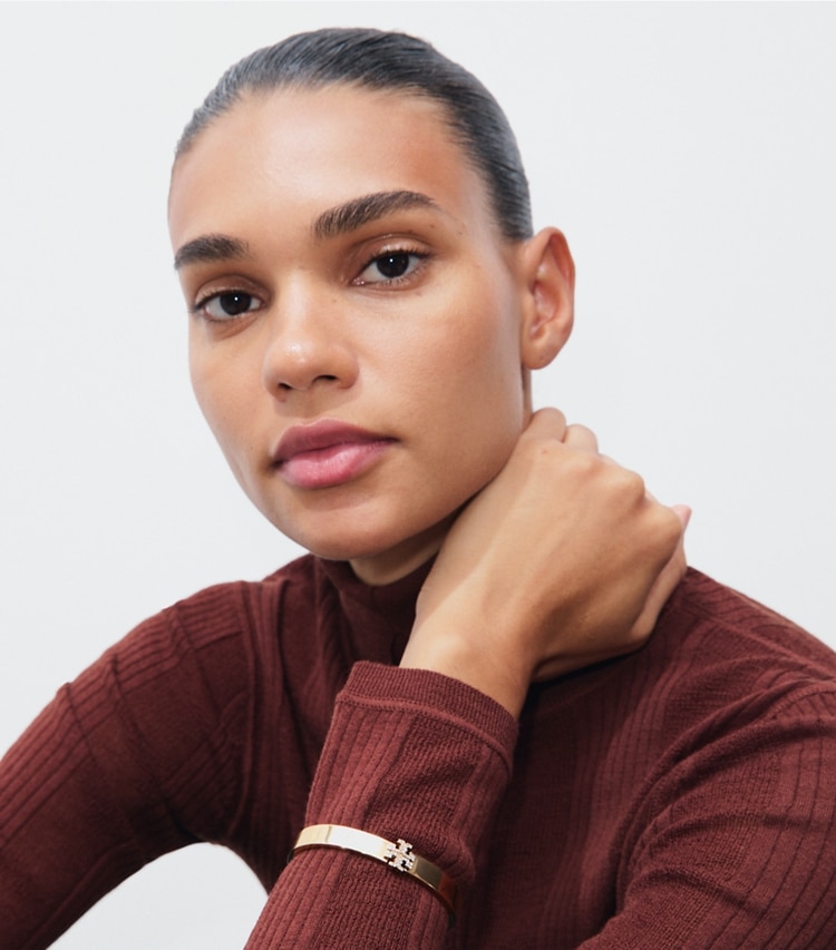 Tory Burch designer bracelets Icon Pavé Bracelet in Tory Gold / Crystal accessory on model