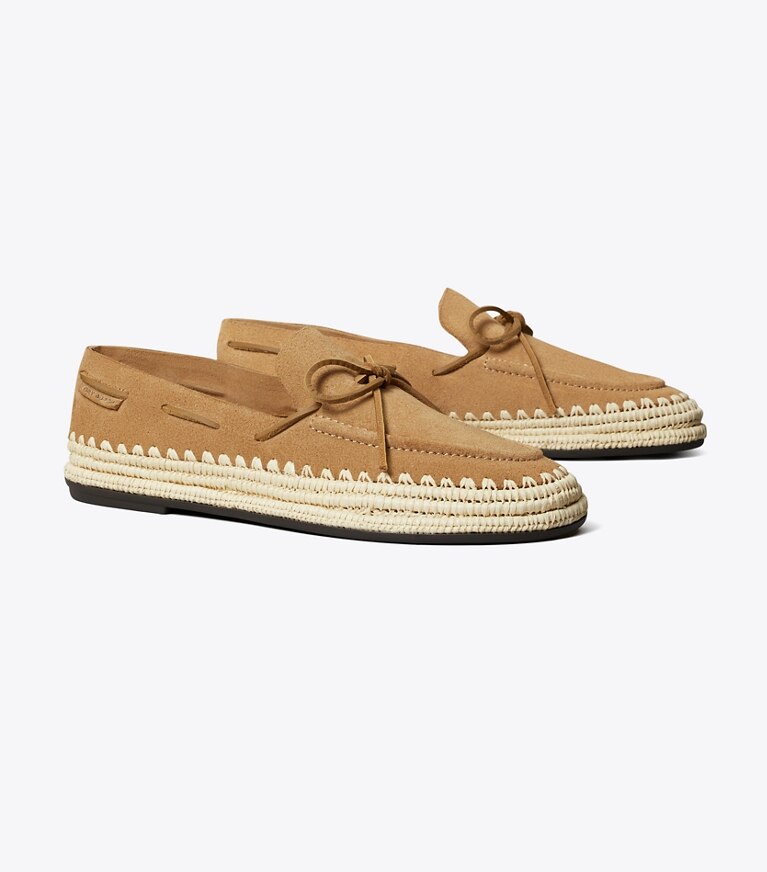 Tory Burch designer mocassini Il Boaty in rafia in AMBER GRAIN / NATURAL angle