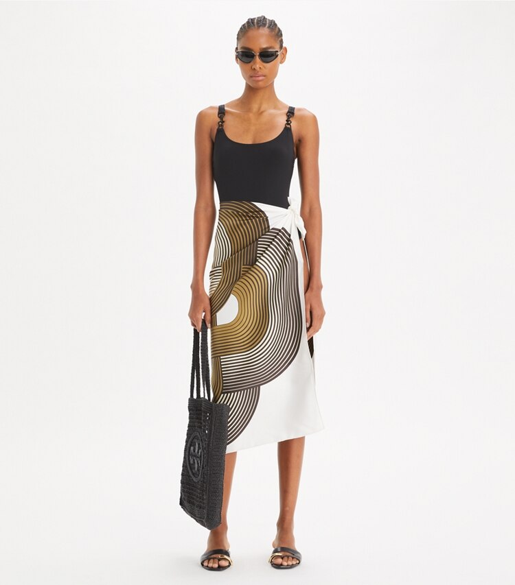 Tory Burch designer scarves Infinite T Silk Square Scarf in Brown accessory on model