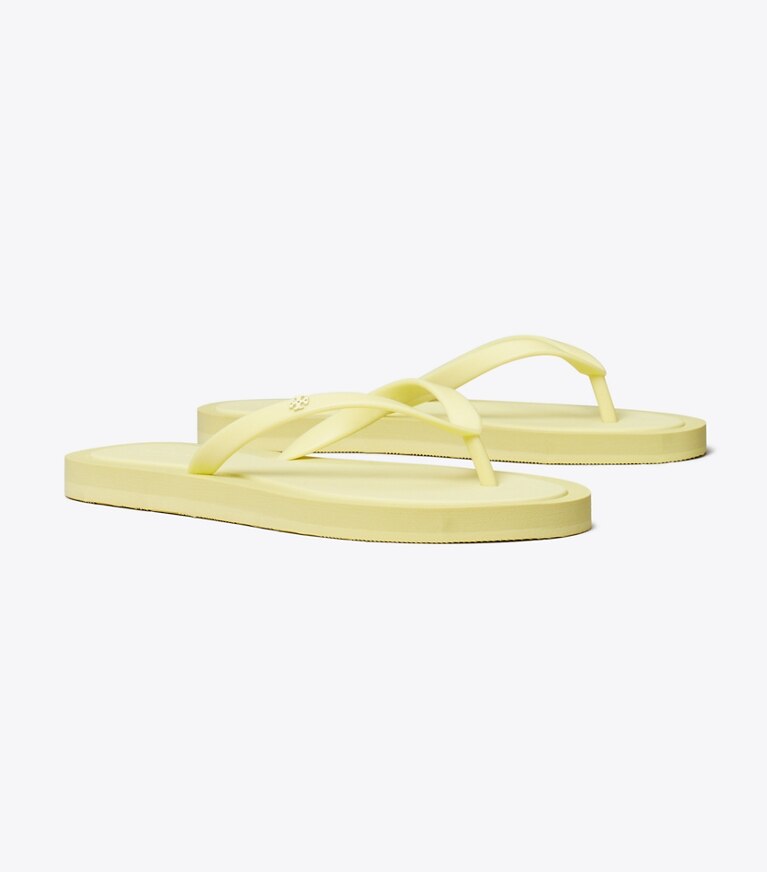 Tory Burch designer sandali Infradito imbottite Kira in SOFT YELLOW / SOFT YELLOW angle