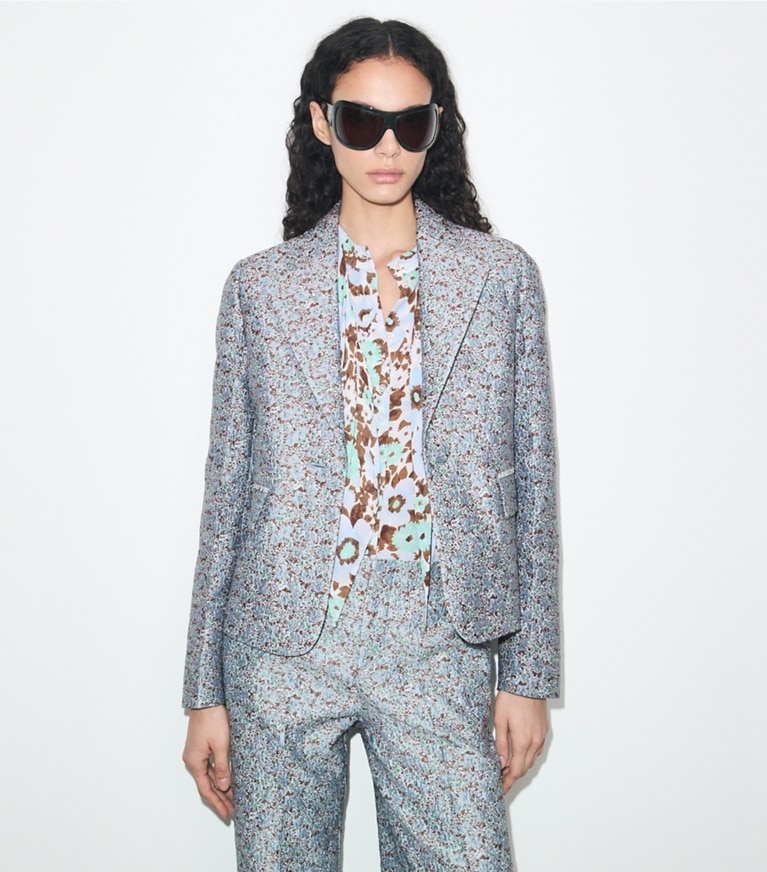 Tory Burch designer jackets Jacquard Blazer in Blue Floral on model detail