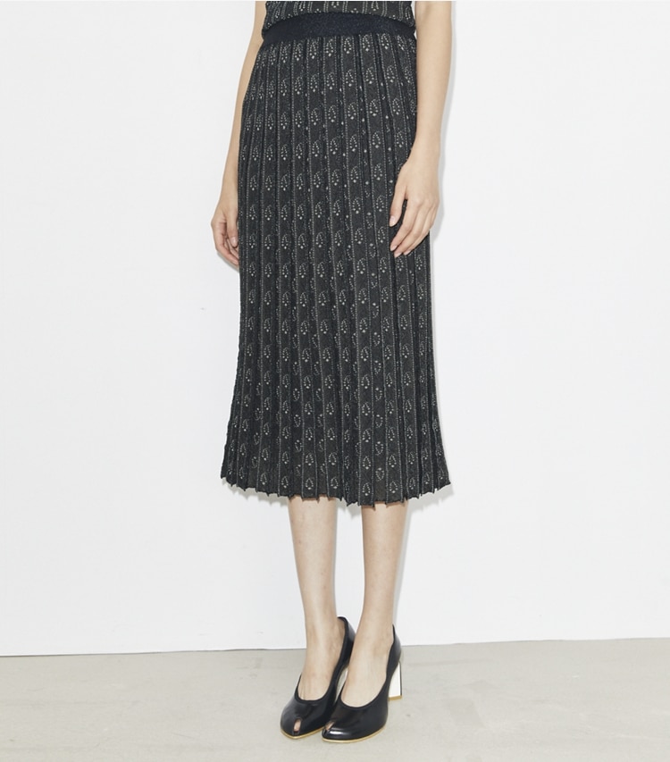 Tory Burch designer bottoms Jacquard Skirt in Metallized Navy / Metallized Champagne on model detail