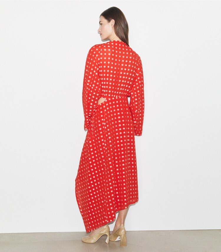 Tory Burch designer kleider Jacquardkleid in Wickeloptik in Pepperoncini Nothing Ditsy on model back