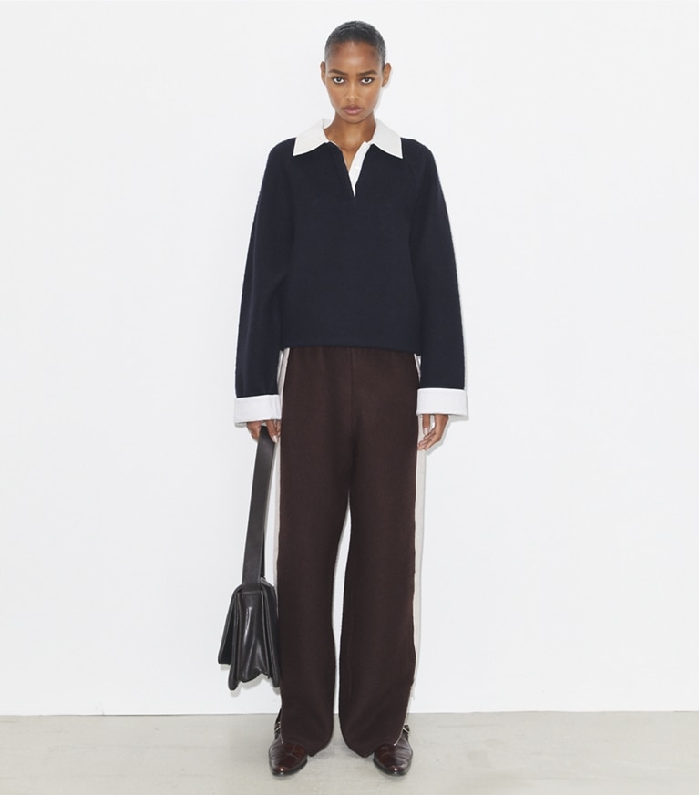 Tory Burch designer ボトムス カラーブロック ウール スウェットパンツ in Mocha / Ivory front