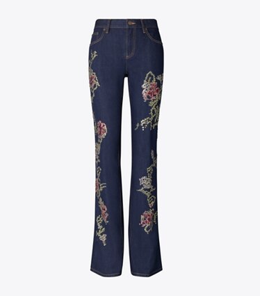Tory Burch designer bas Jean évasé orné dans Raw/Unwashed Vintage Selvedge Denim de face