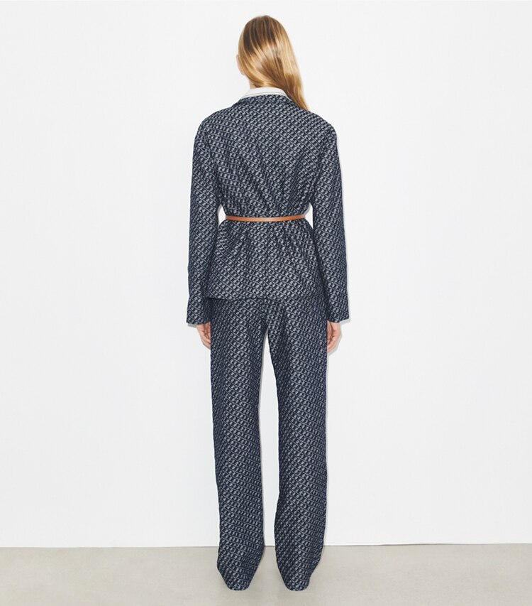 Tory Burch diseñador prendas inferiores Jeans de pierna recta en T Link Stone Wash parte posterior en modelo