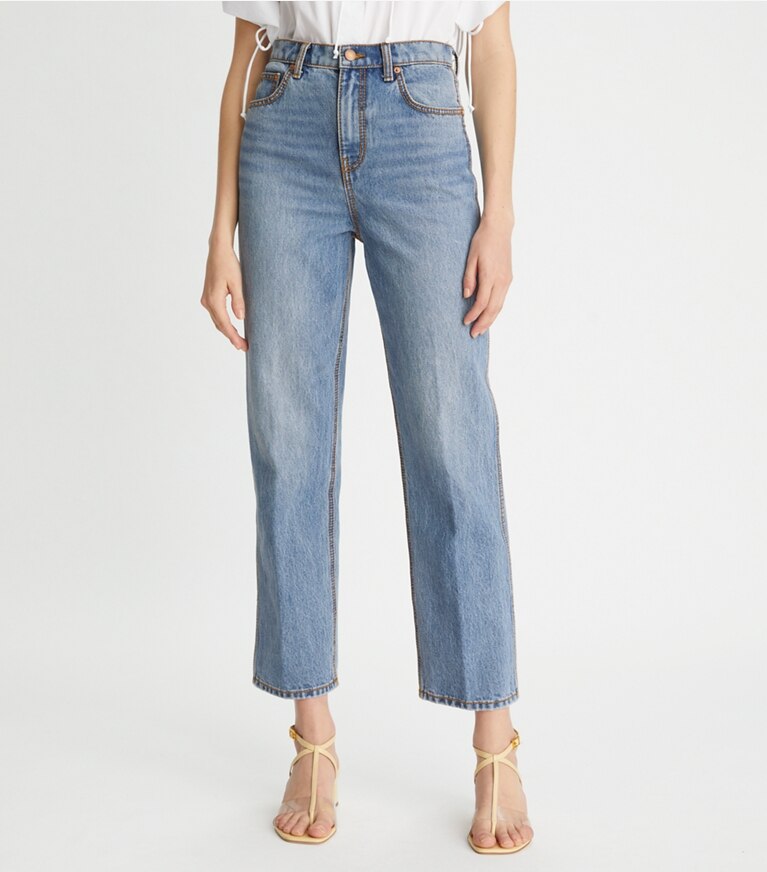 Tory Burch diseñador prendas inferiores Jeans rectos de talle alto en Vintage Wash detalle en modelo
