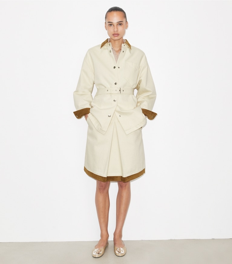 Tory Burch designer jacken Jeansjacke mit Knöpfen in Beige additional on model