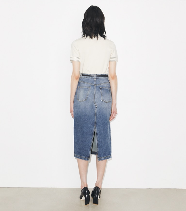 Tory Burch designer unterteile Jeansrock in Light Vintage Wash on model back