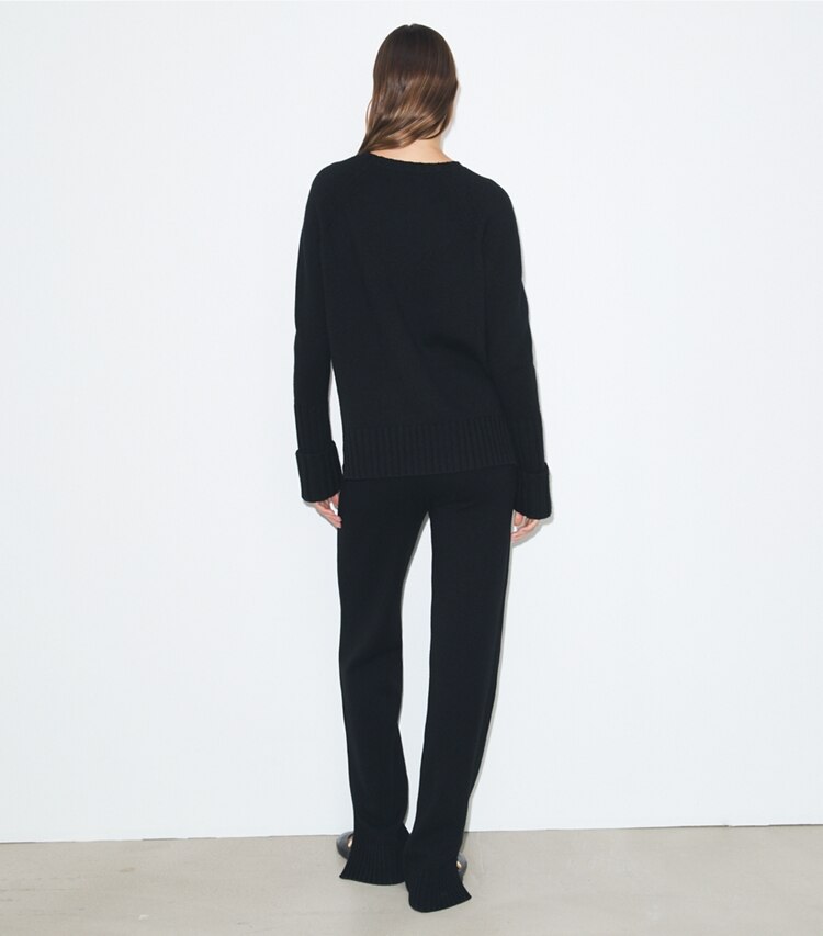 Tory Burch diseñador suéteres Jersey de lana merino en BLACK parte posterior en modelo