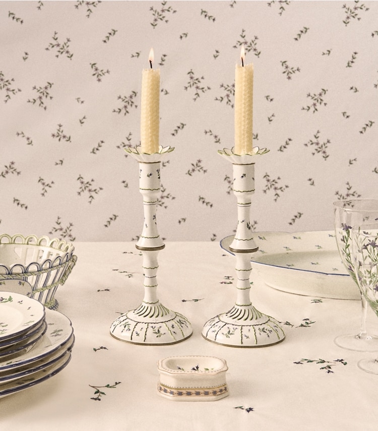 Tory Burch designer linens Jolie Fleur Embroidered Square Tablecloth in NEW IVORY editorial