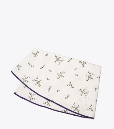 Tory Burch designer linens Jolie Fleur Round Tablecloth, 108" in NEW IVORY front