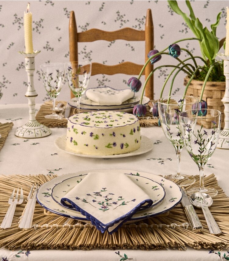 Tory Burch designer tabletop & drinkware Jolie Fleur Wine Glass, Set of 2 in Clear / Multi editorial