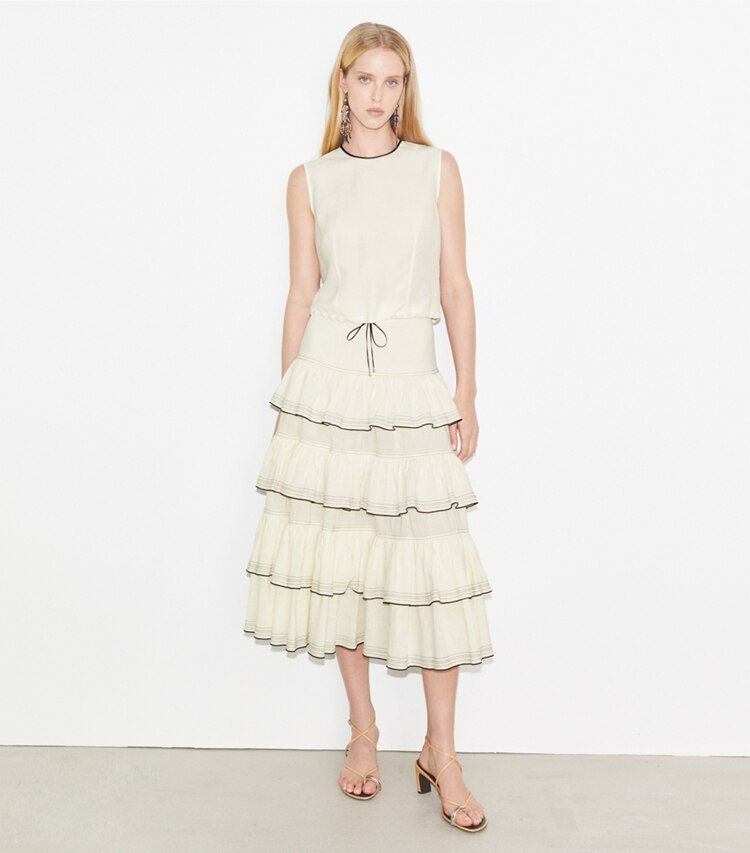 Tory Burch designer bas Jupe à volants en coton dans Biscuit sur modèle, de face