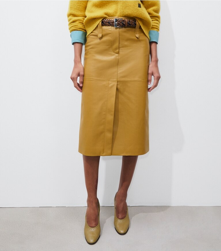 Tory Burch designer bas Jupe en cuir dans Sienna Gold détail sur modèle