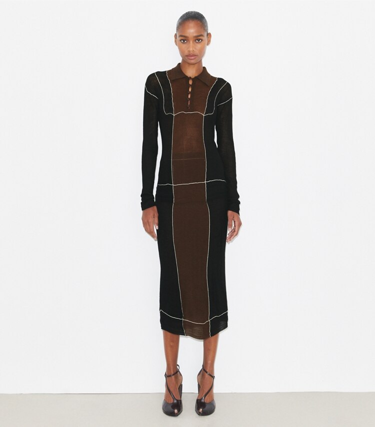 Tory Burch designer bas Jupe en laine à blocs de couleur dans Black / Chocolate sur modèle, de face